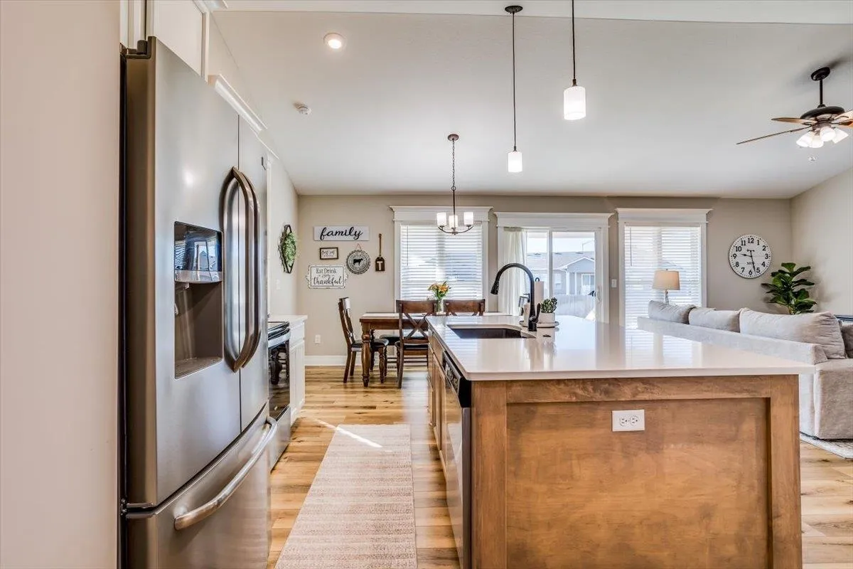 Derby, Kansas 67037, United States, 5 Bedrooms Bedrooms, ,3 BathroomsBathrooms,Residential,Pending,28830