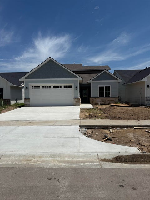 Townhouse For Sale - 5590 Wandering Way<br/> Maize, KS 67101