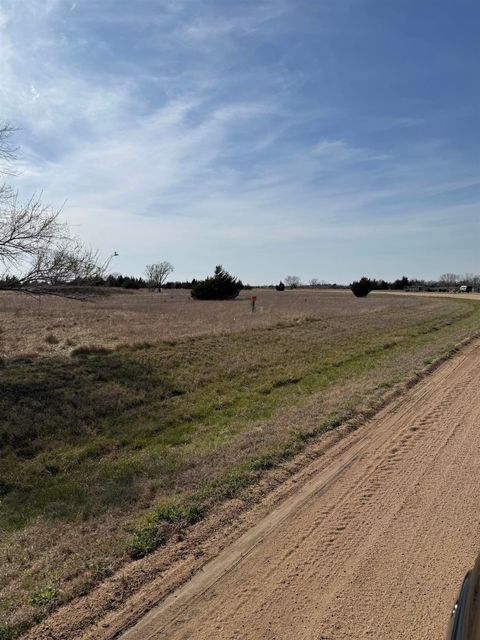 Vacant Land For Sale - 1665 W Bryce Dr<br/> Sumner County, Milton, KS 67106