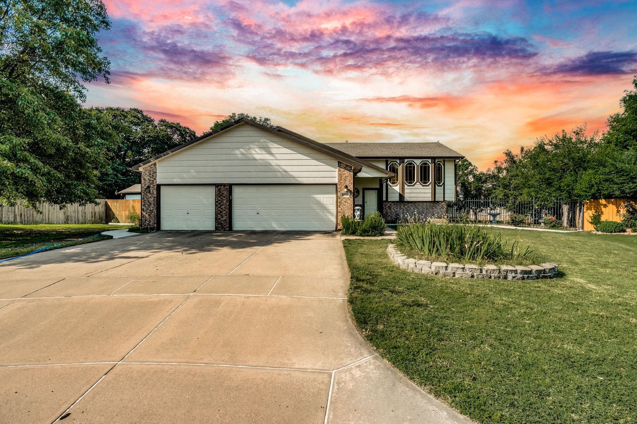 10719 W Rita Ct, Wichita, Virginia image 1