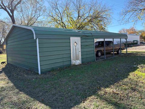 Vacant Land For Sale - 121 N Chisholm St<br/> Caldwell, KS 67022