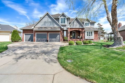 Homes For Sale - 2522 N High Point Cir<br/> Sedgwick County, Wichita, KS 67205