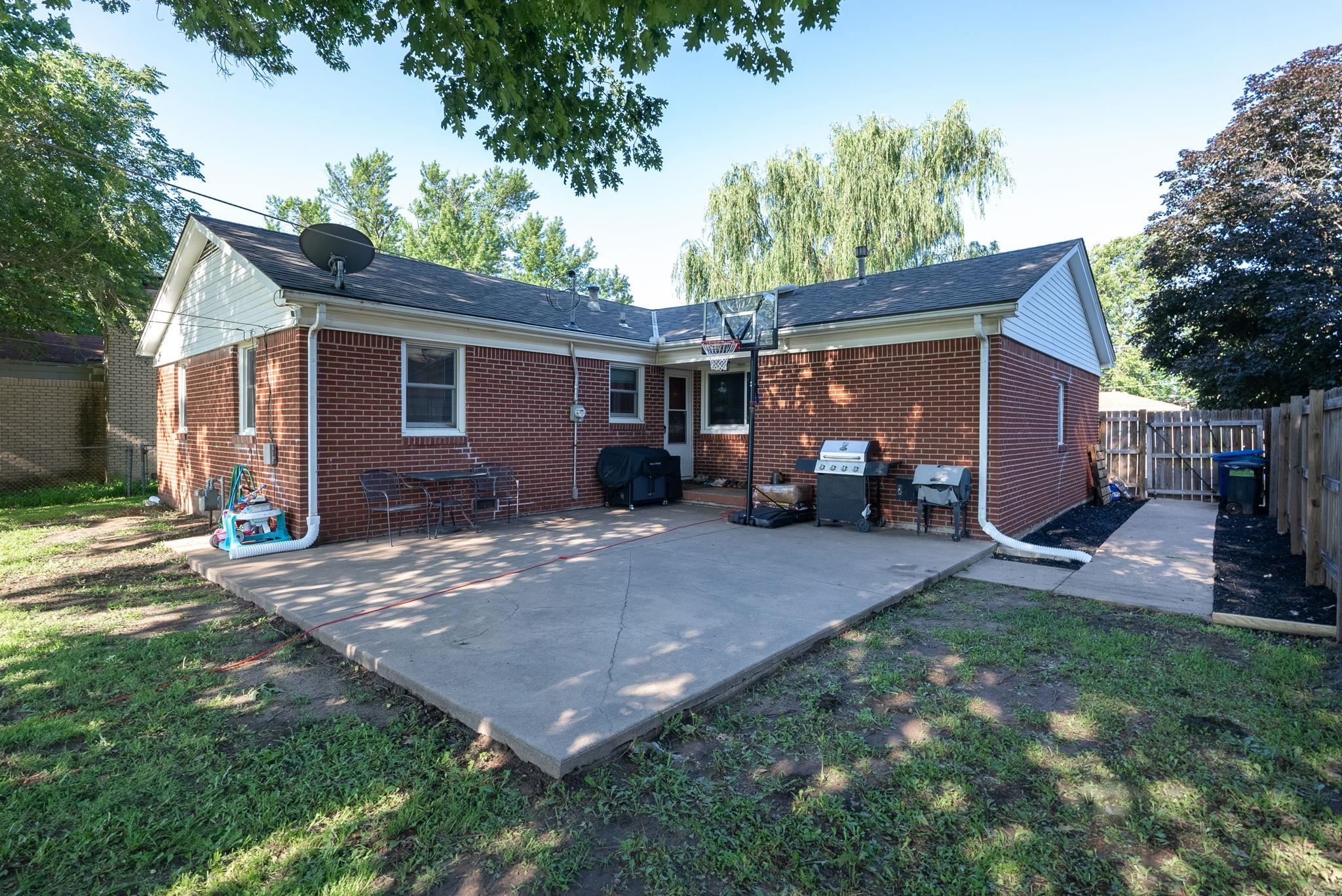 Derby, Kansas 67037, United States, 3 Bedrooms Bedrooms, ,1 BathroomBathrooms,Residential,Pending,54976