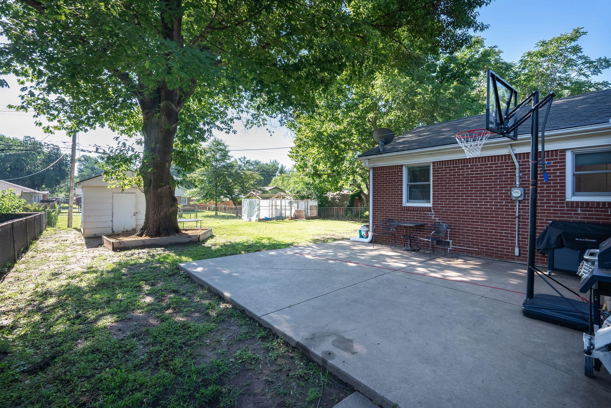 Derby, Kansas 67037, United States, 3 Bedrooms Bedrooms, ,1 BathroomBathrooms,Residential,Pending,54976