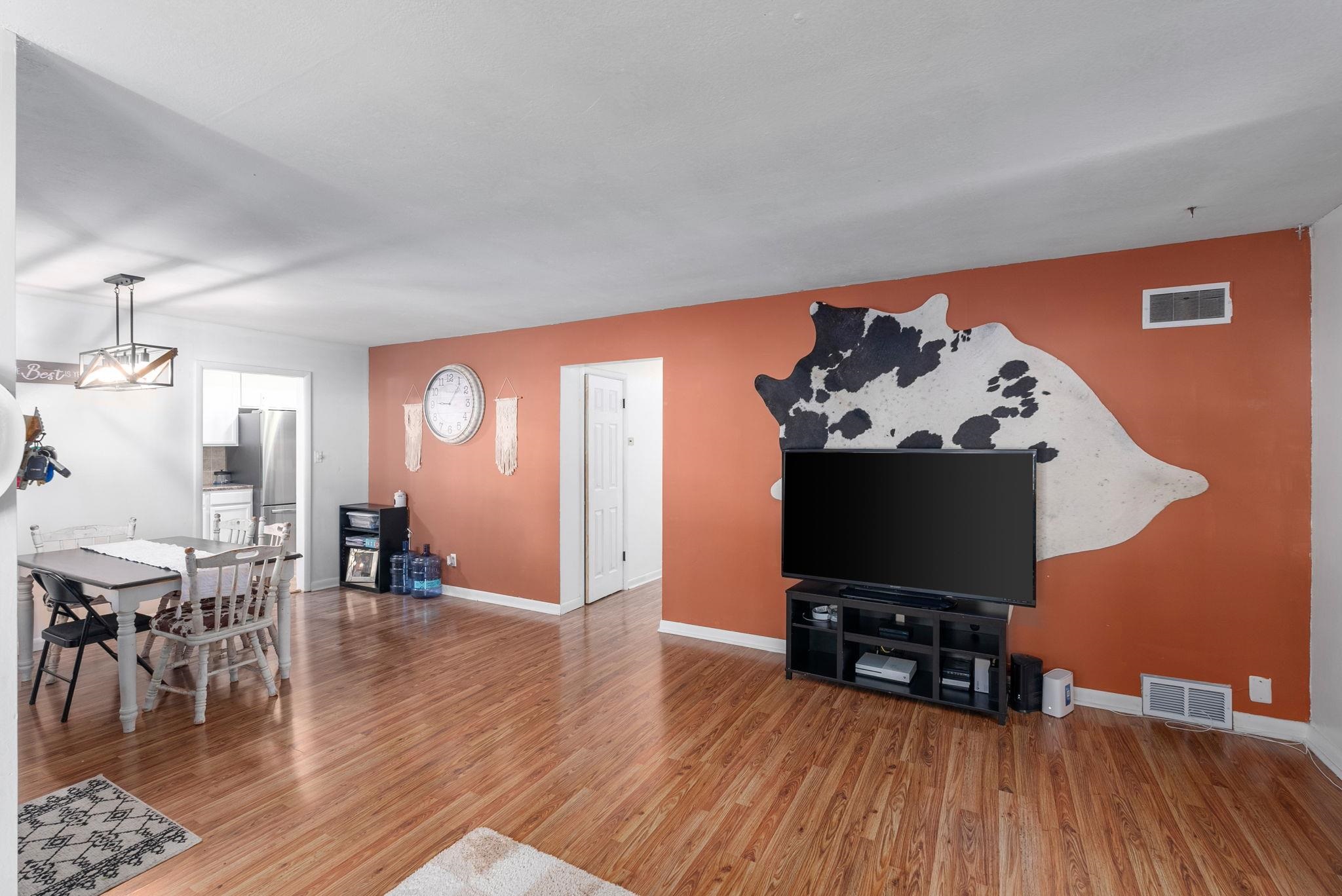 Derby, Kansas 67037, United States, 3 Bedrooms Bedrooms, ,1 BathroomBathrooms,Residential,Pending,54976