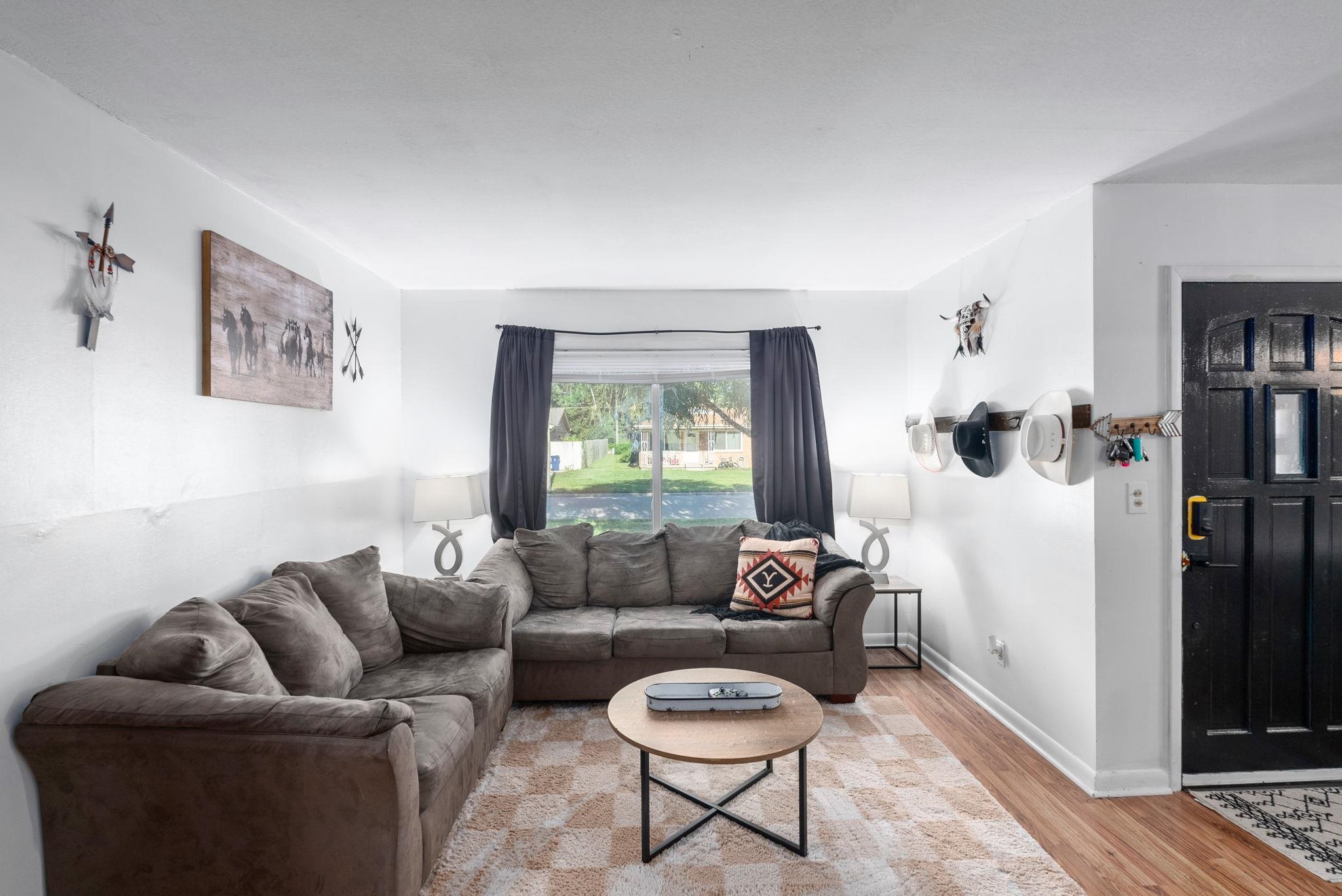 Derby, Kansas 67037, United States, 3 Bedrooms Bedrooms, ,1 BathroomBathrooms,Residential,Pending,54976