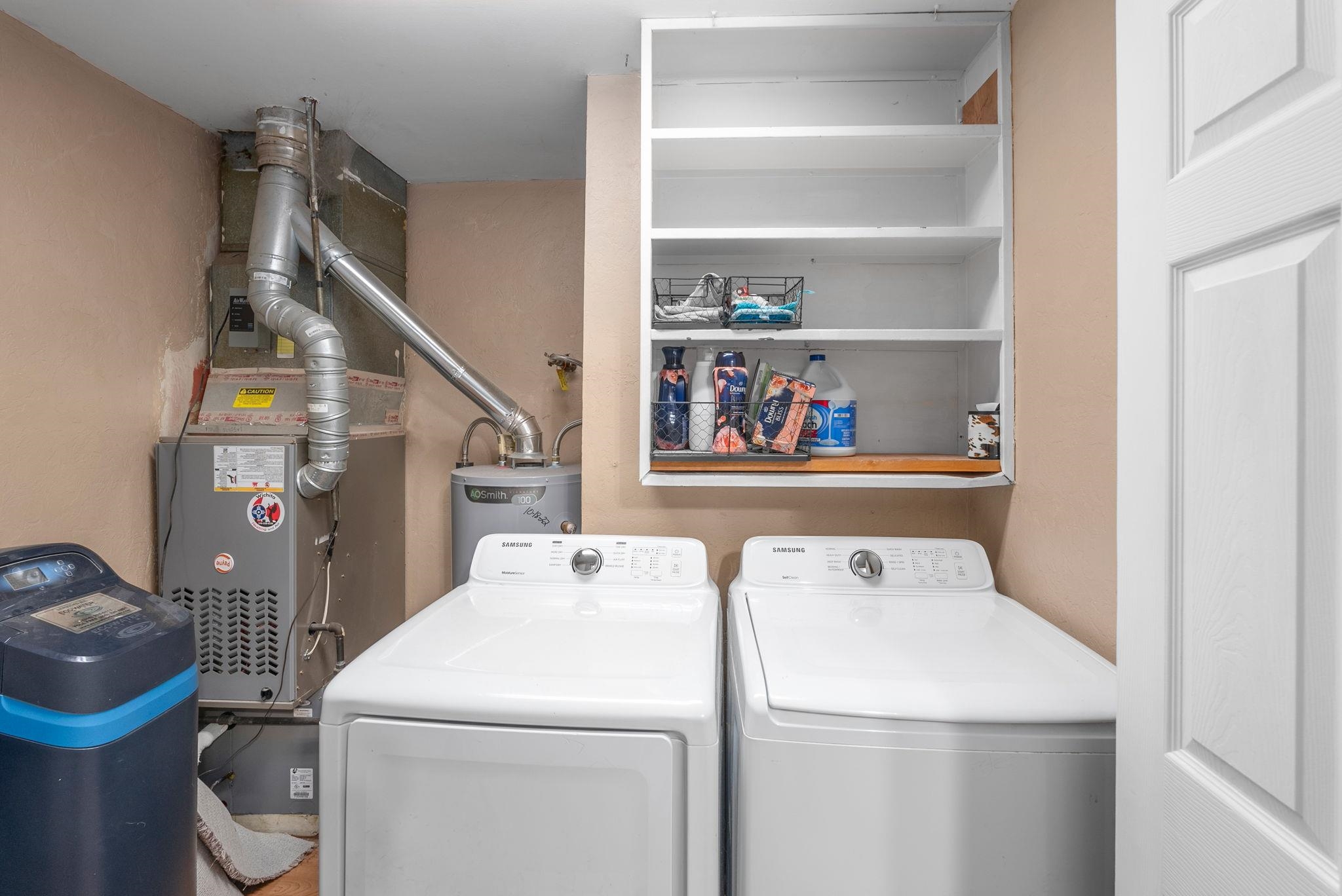 Derby, Kansas 67037, United States, 3 Bedrooms Bedrooms, ,1 BathroomBathrooms,Residential,Pending,54976