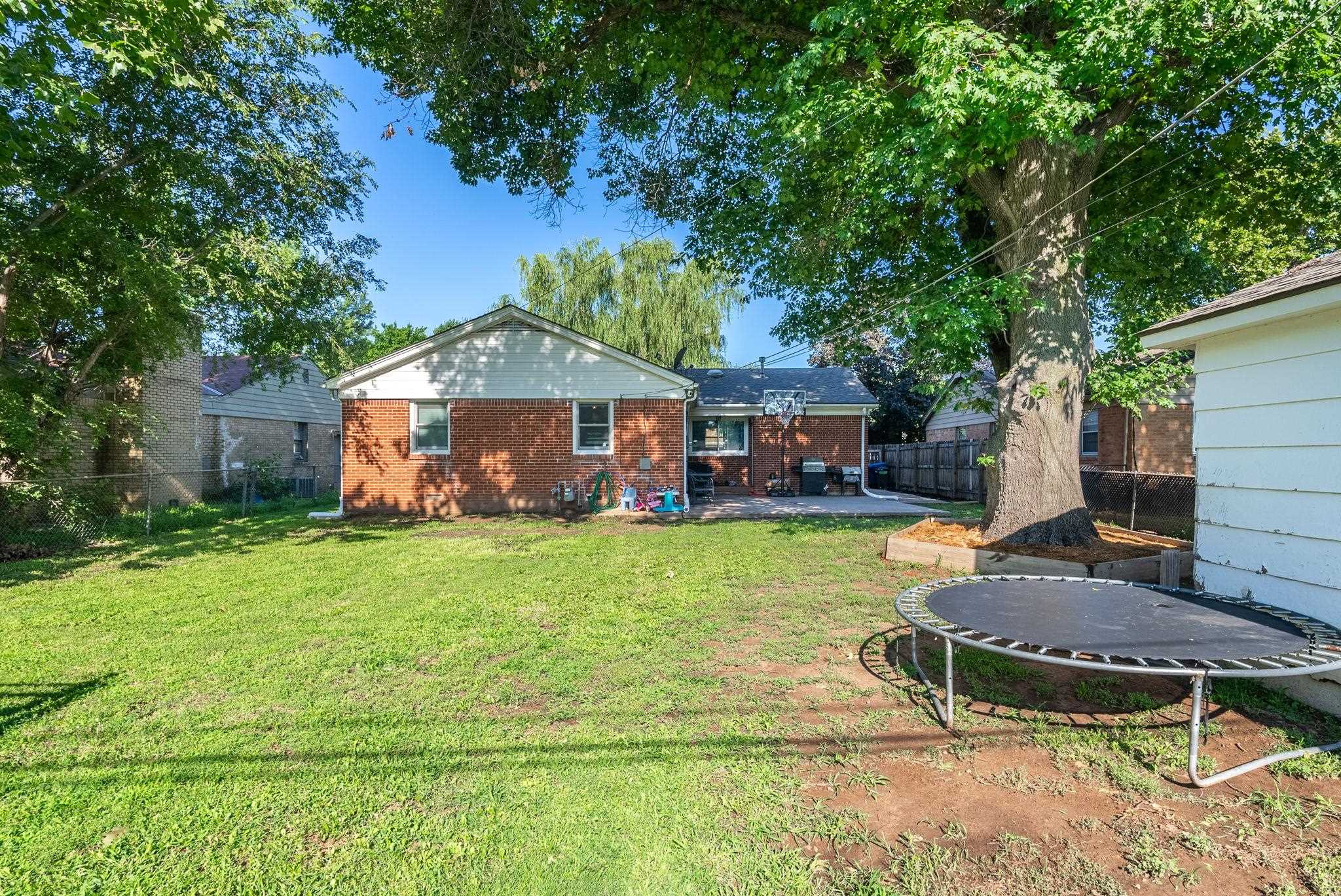 Derby, Kansas 67037, United States, 3 Bedrooms Bedrooms, ,1 BathroomBathrooms,Residential,Pending,54976