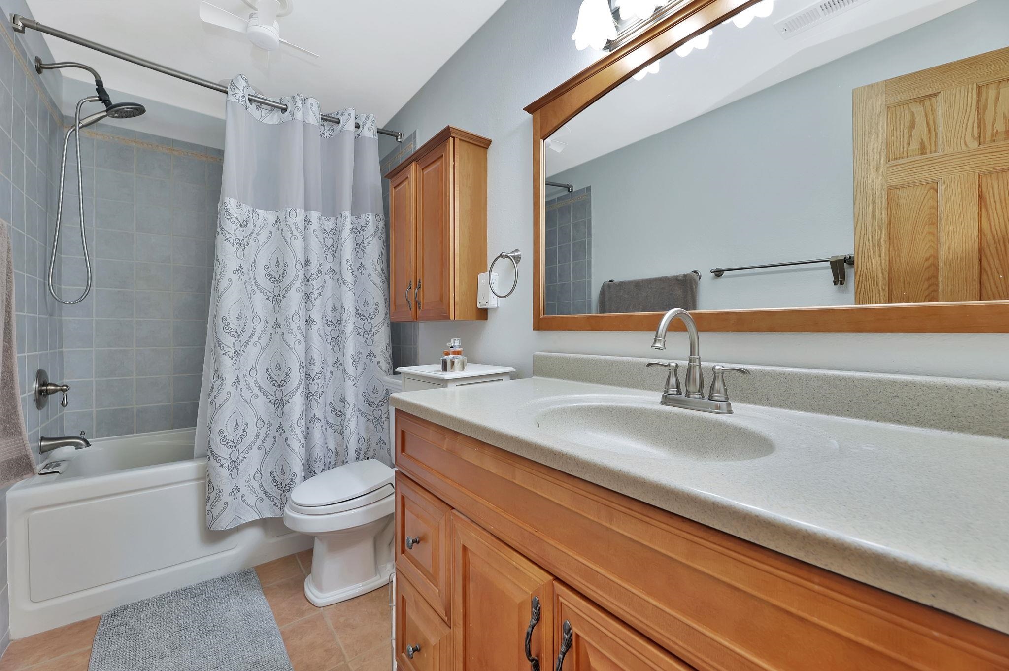 510 Clover Ln, Hesston, Kansas image 22