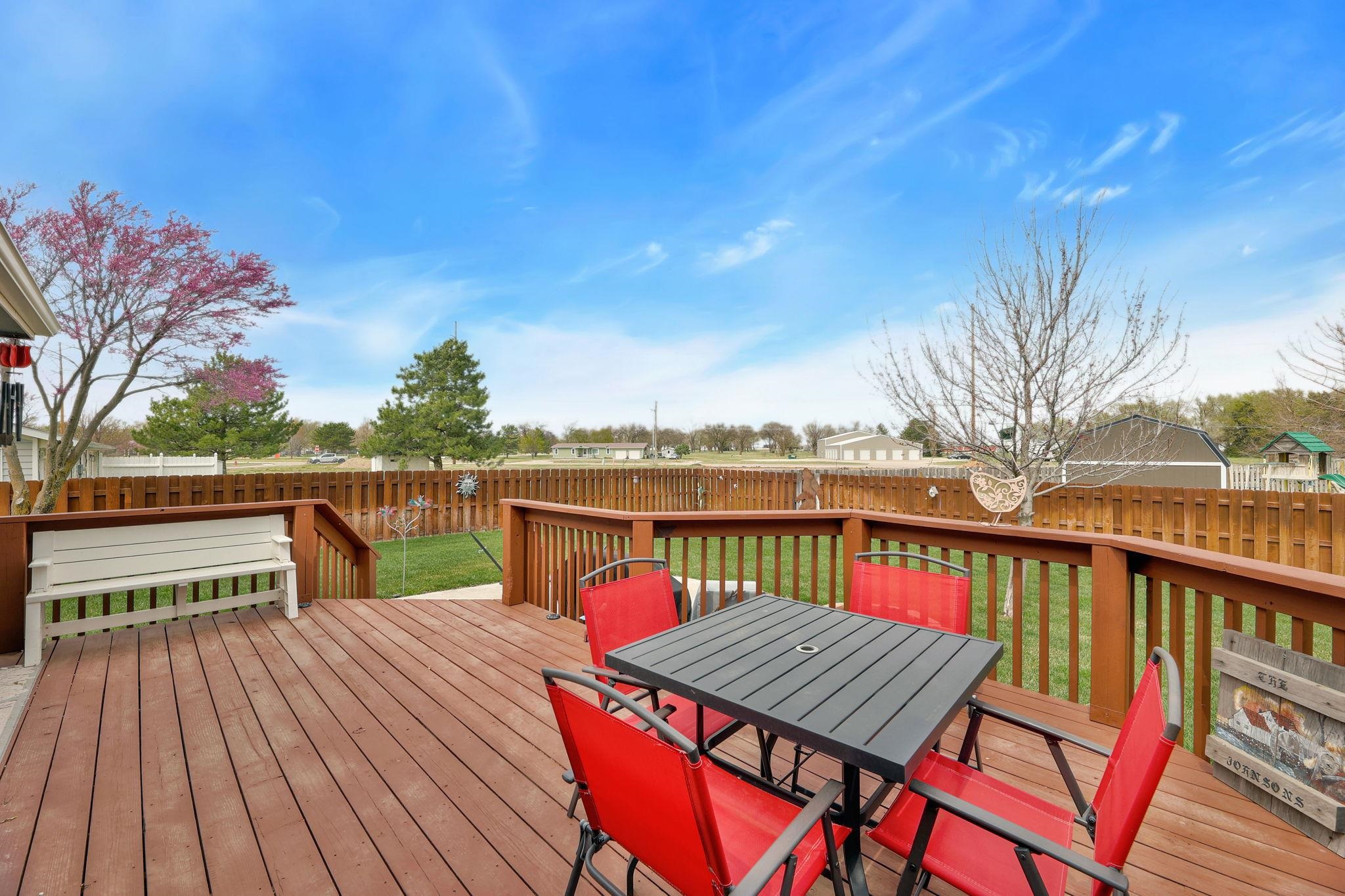 510 Clover Ln, Hesston, Kansas image 24