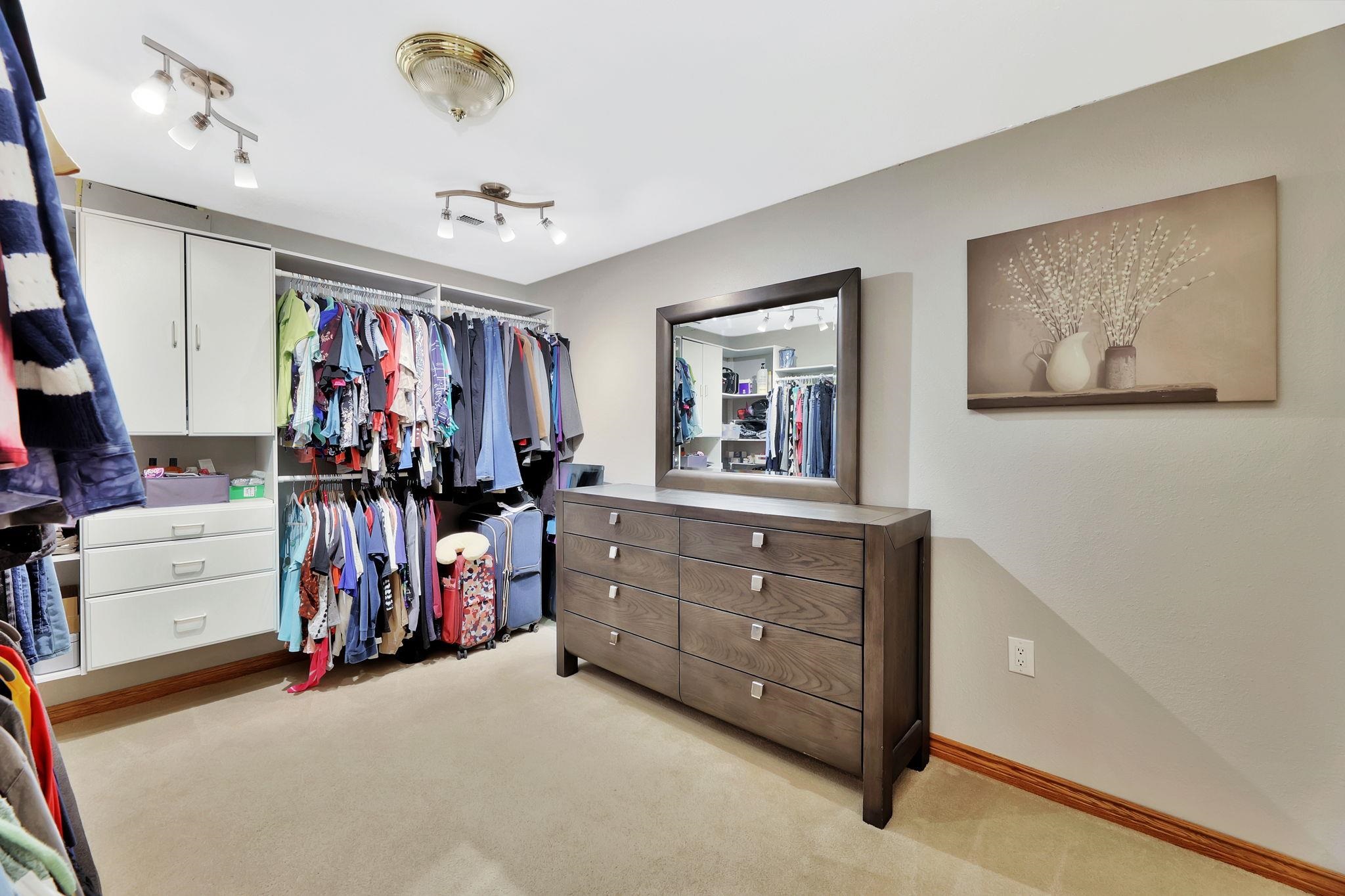 510 Clover Ln, Hesston, Kansas image 21
