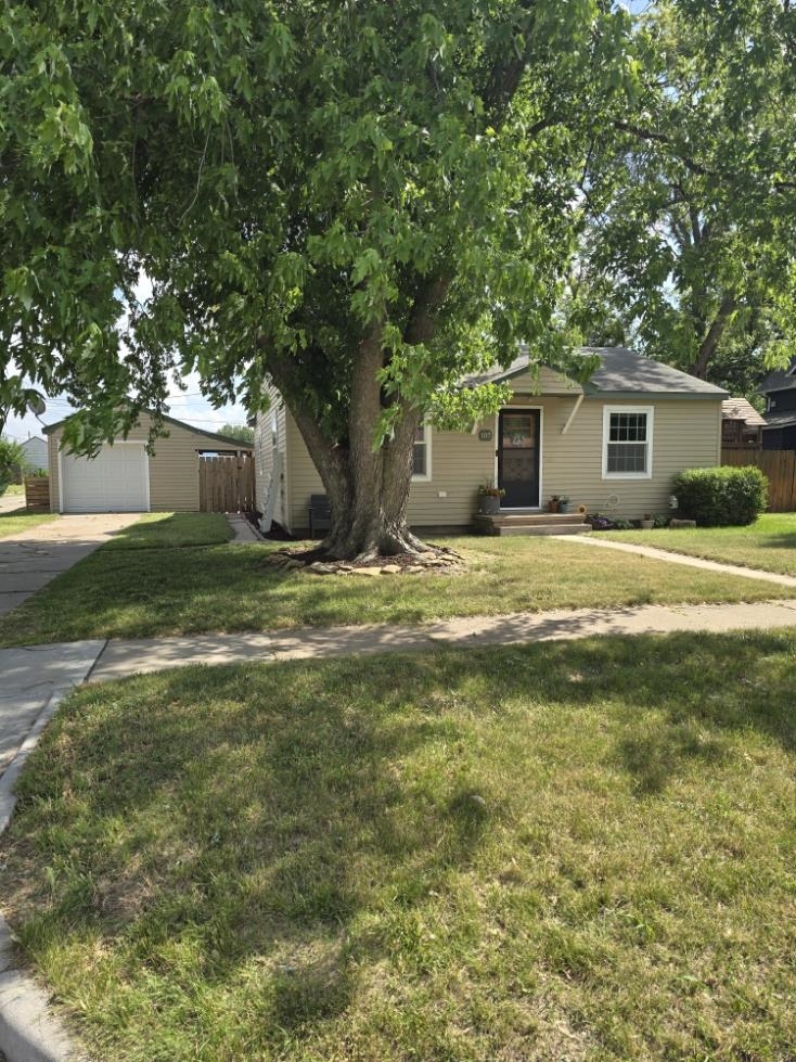 107 W 4th, Haven, Kansas image 2
