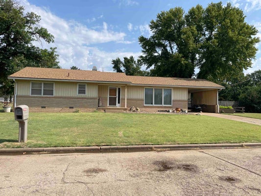 324 S MARKET ST, CALDWELL, KS 67022 - Image 0c70b8a8df24ff7c27ddca84332d7e15/1044116658