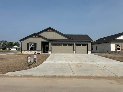 Homes For Sale - 2225 S Monticello Pl<br/> Andover, KS 67002