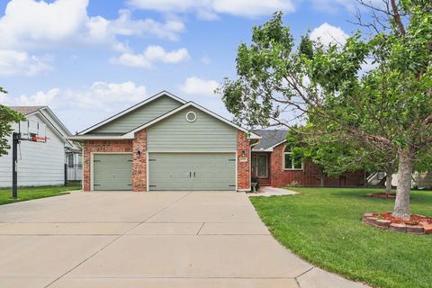Homes For Sale - 1775 S Tara Falls Ct<br/> Sedgwick County, Wichita, KS 67207