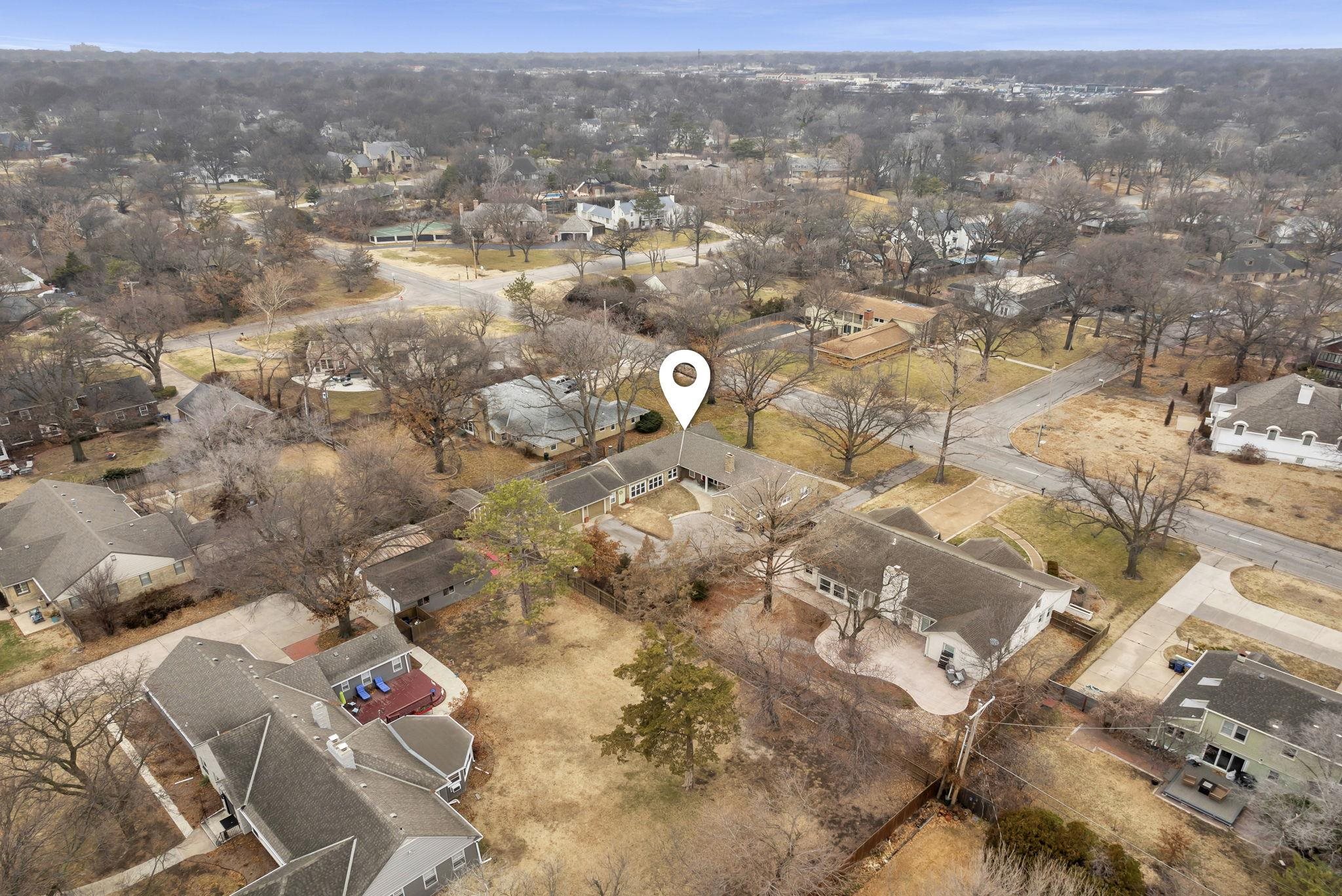 15 E Huntington Ave, Eastborough, Kansas image 31