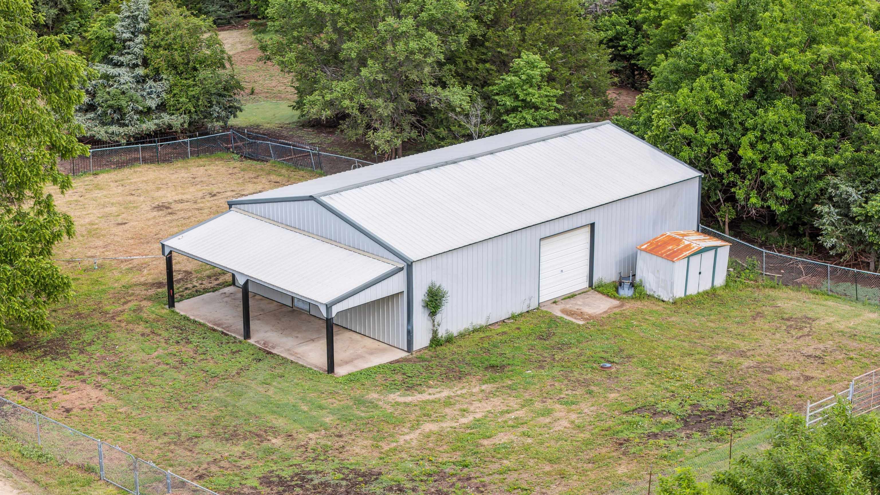 6937 SW Hopkins Switch Rd, El Dorado, Kansas image 3