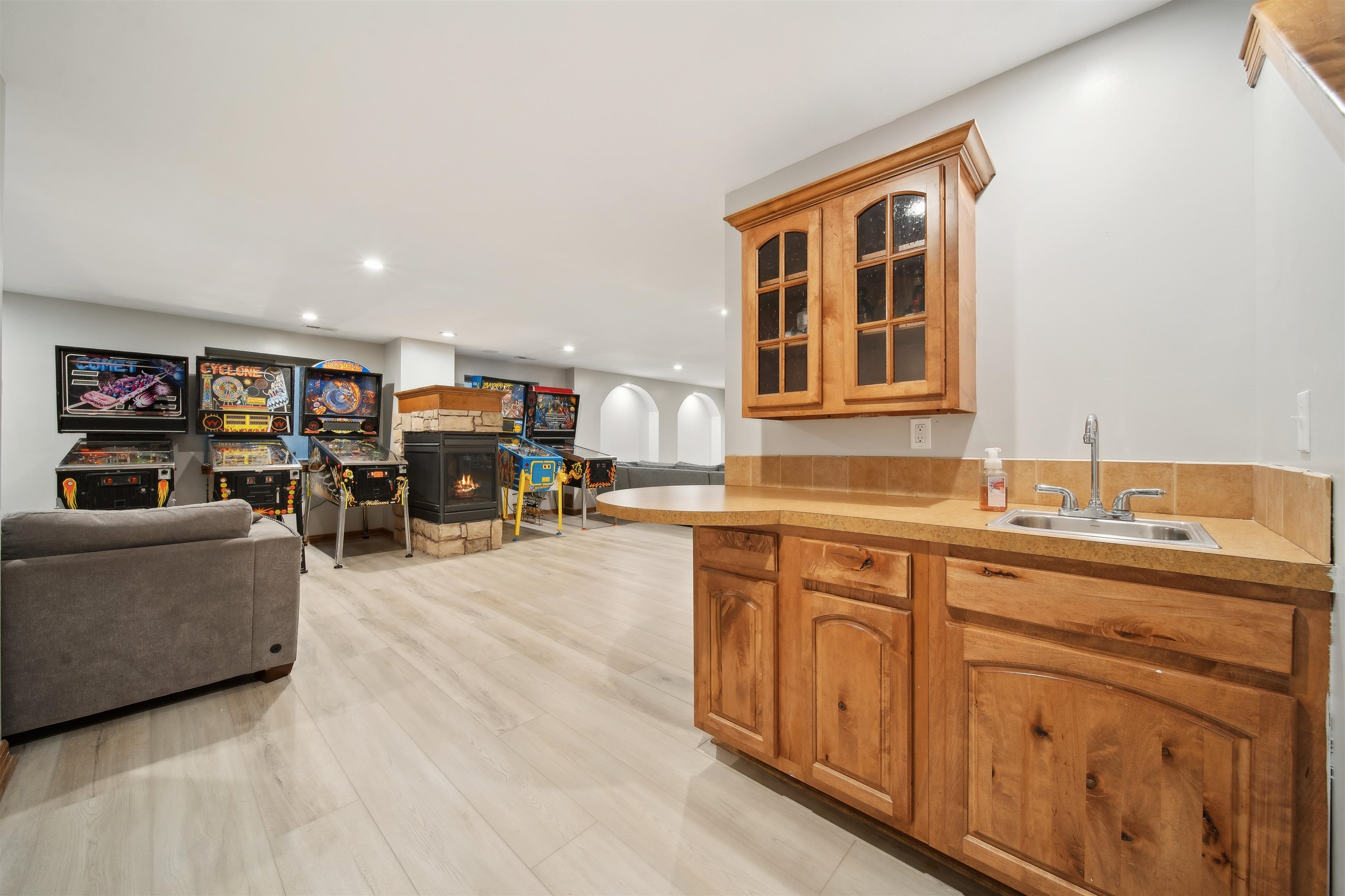 3127 N Lakecrest Cir, Wichita, Kansas image 22