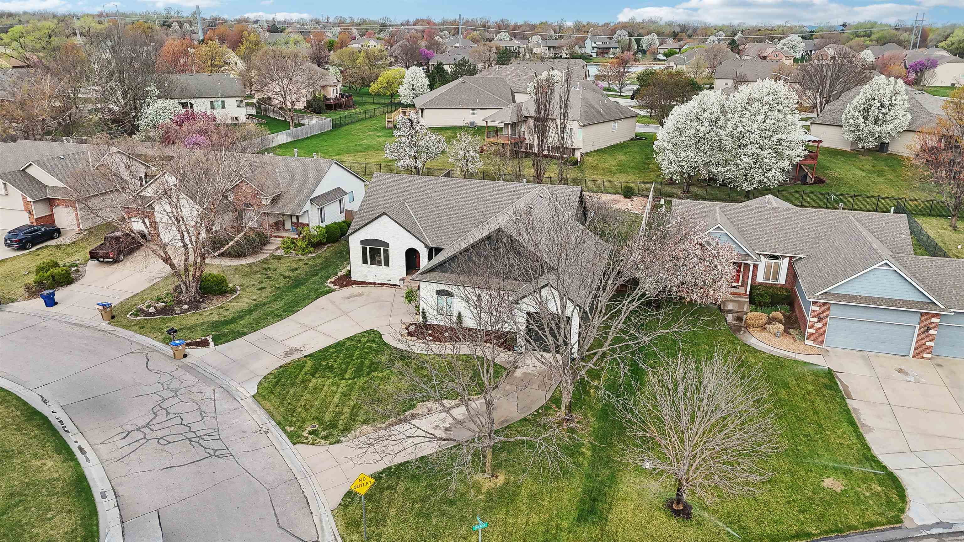 3127 N Lakecrest Cir, Wichita, Kansas image 35