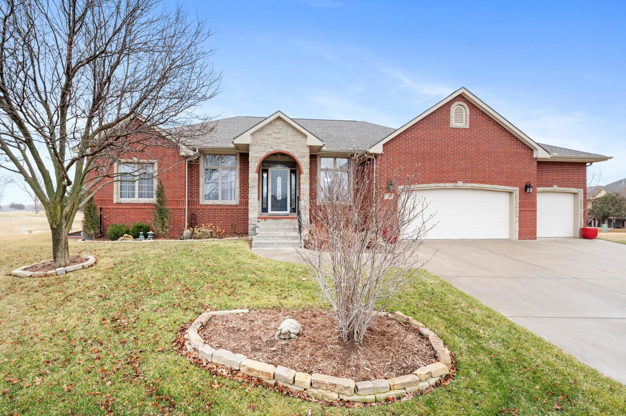 2118 S Triple Crown Ct, Wichita, Kansas image 1