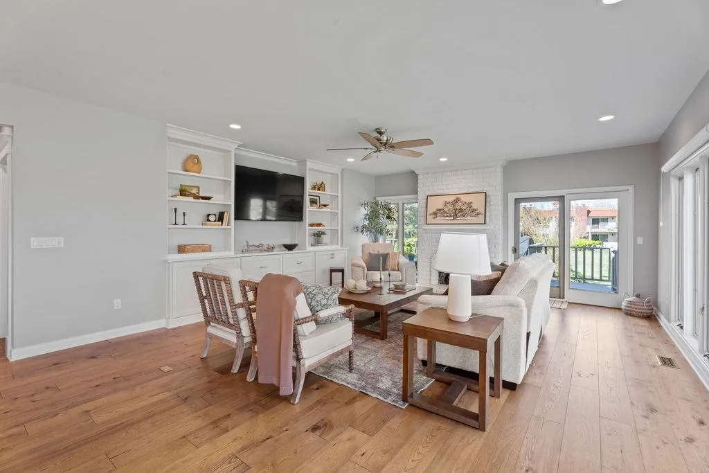 Wichita, Kansas 67230, United States, 3 Bedrooms Bedrooms, ,3 BathroomsBathrooms,Residential,Pending,101320