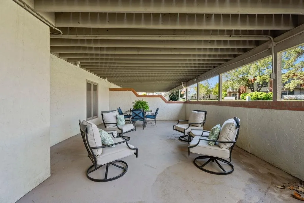 Wichita, Kansas 67230, United States, 3 Bedrooms Bedrooms, ,3 BathroomsBathrooms,Residential,Pending,101320