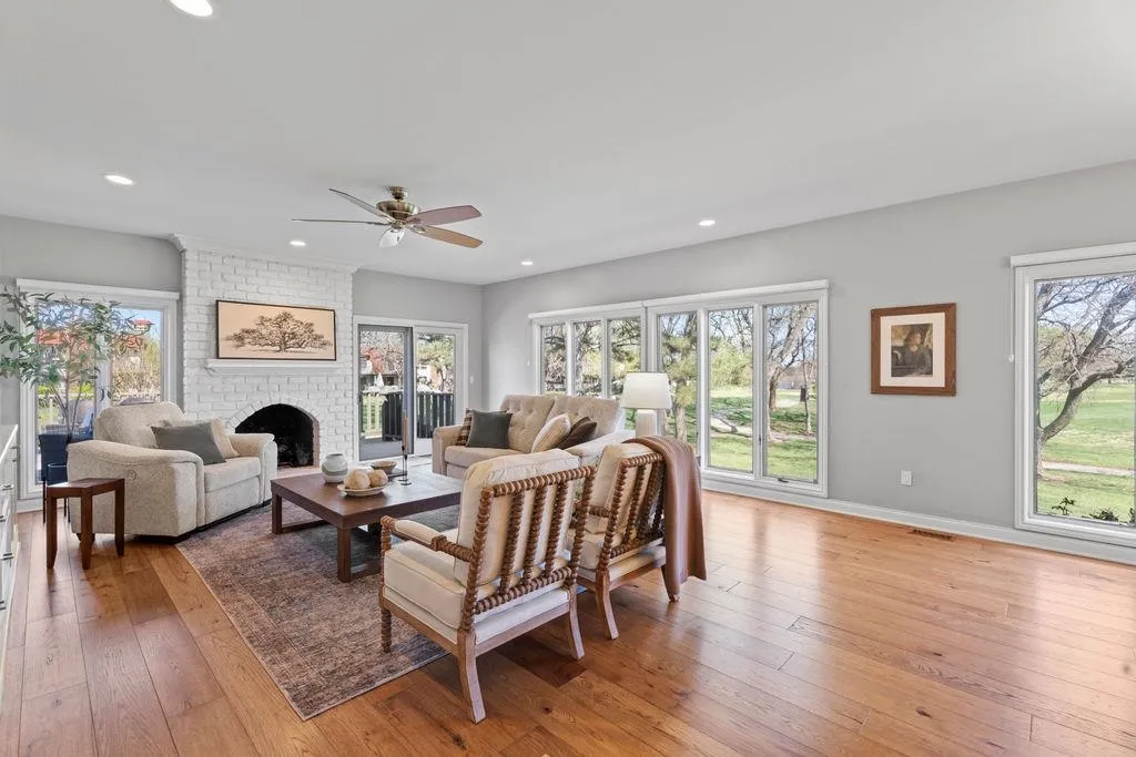 Wichita, Kansas 67230, United States, 3 Bedrooms Bedrooms, ,3 BathroomsBathrooms,Residential,Pending,101320