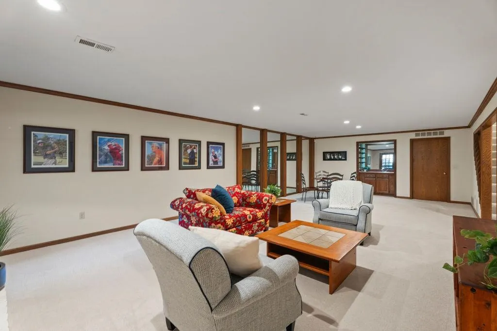 Wichita, Kansas 67230, United States, 3 Bedrooms Bedrooms, ,3 BathroomsBathrooms,Residential,Pending,101320