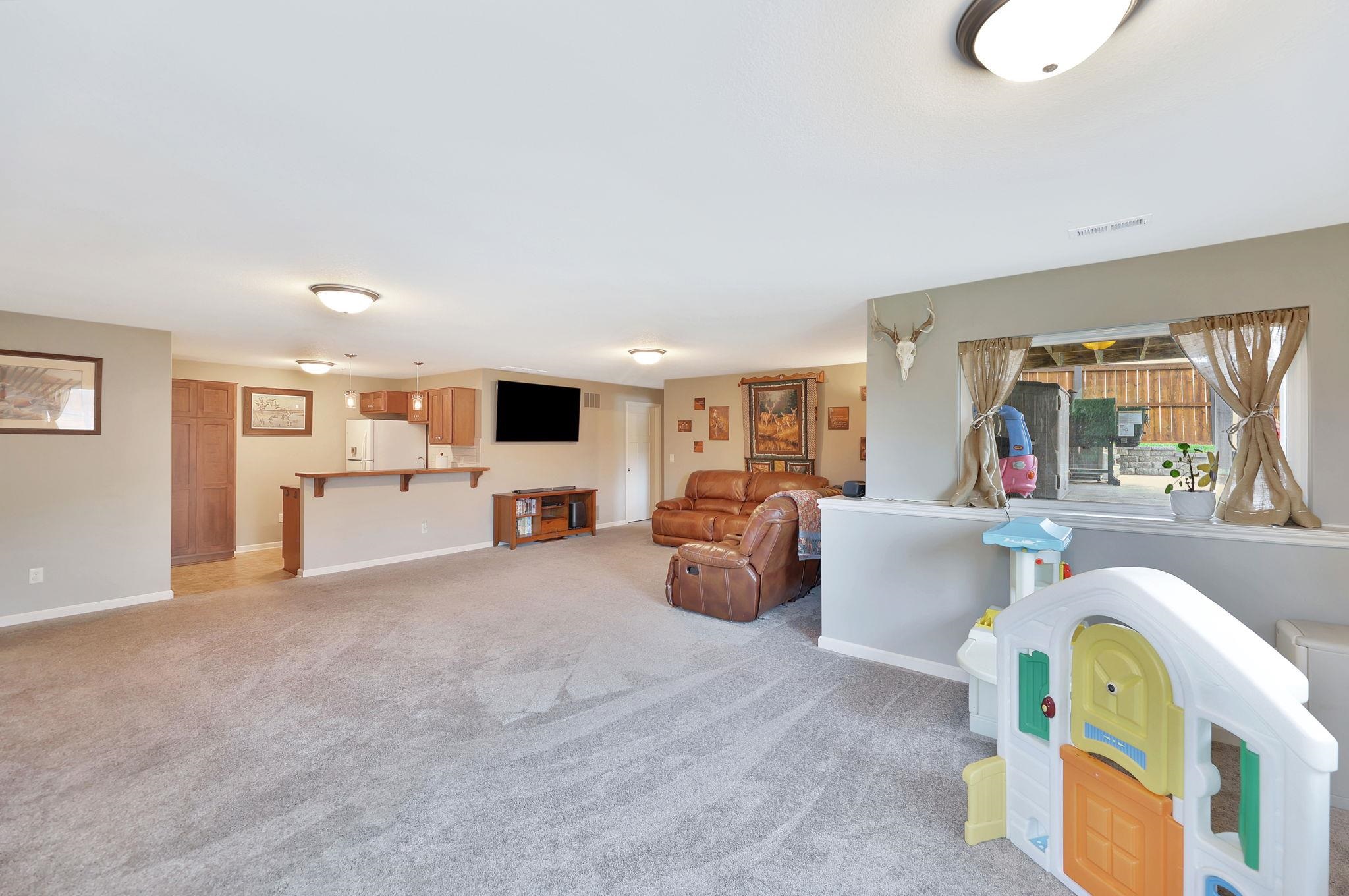 1240 N Countrywalk Ct, Rose Hill, Kansas image 20