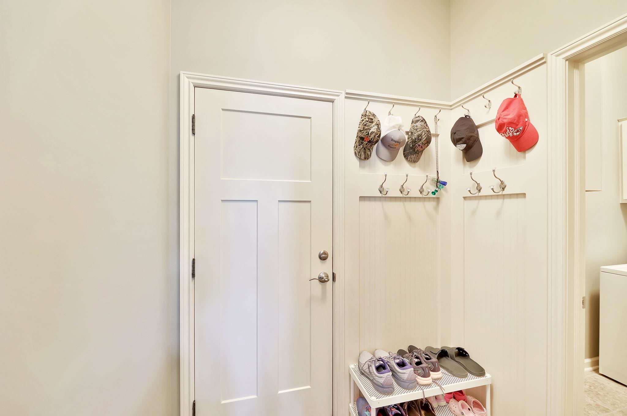 1240 N Countrywalk Ct, Rose Hill, Kansas image 33