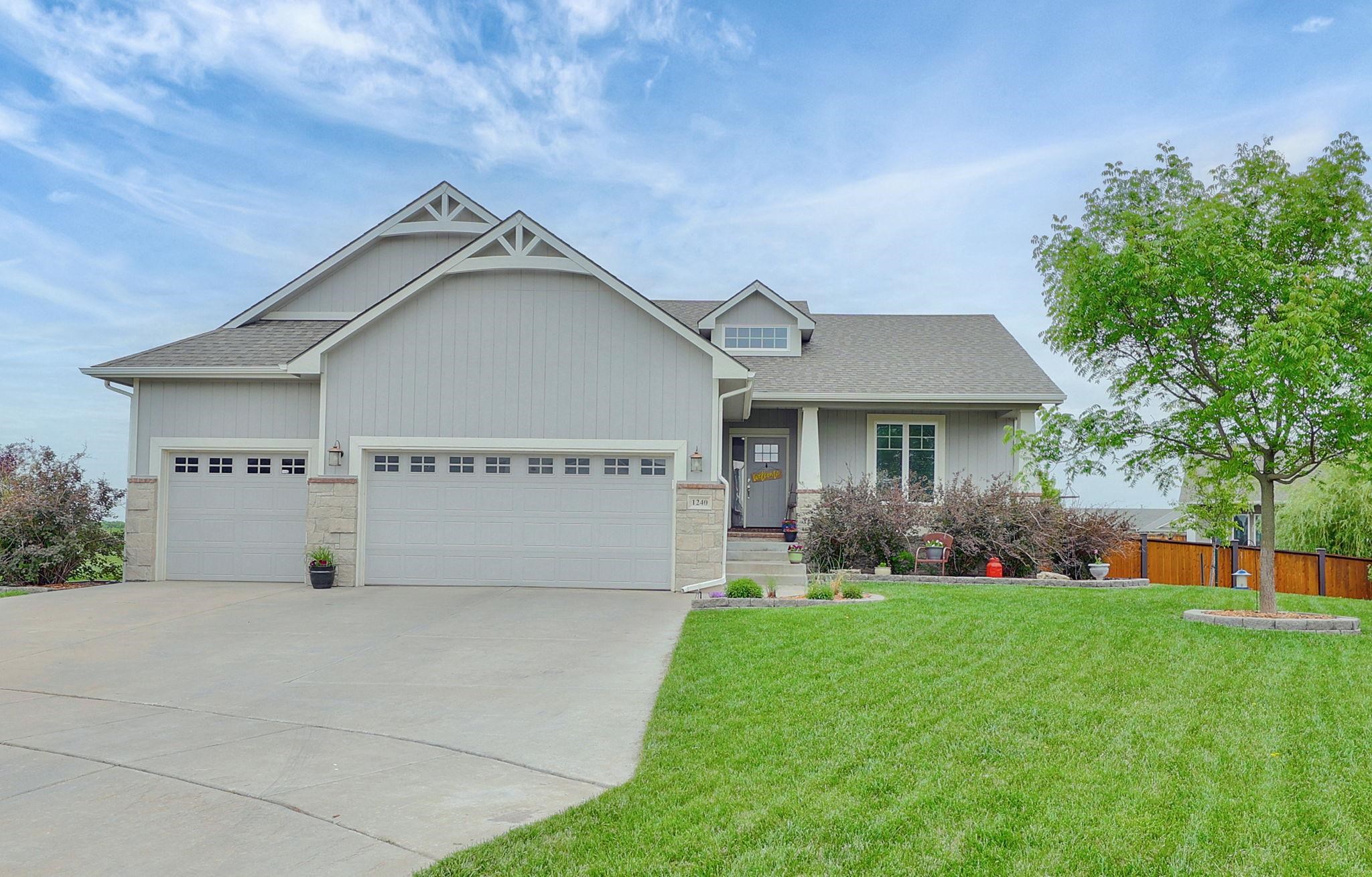 1240 N Countrywalk Ct, Rose Hill, Kansas image 1