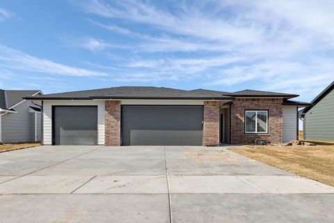 Condo For Sale - 600 W Long Path Ct<br/> Goddard, KS 67052