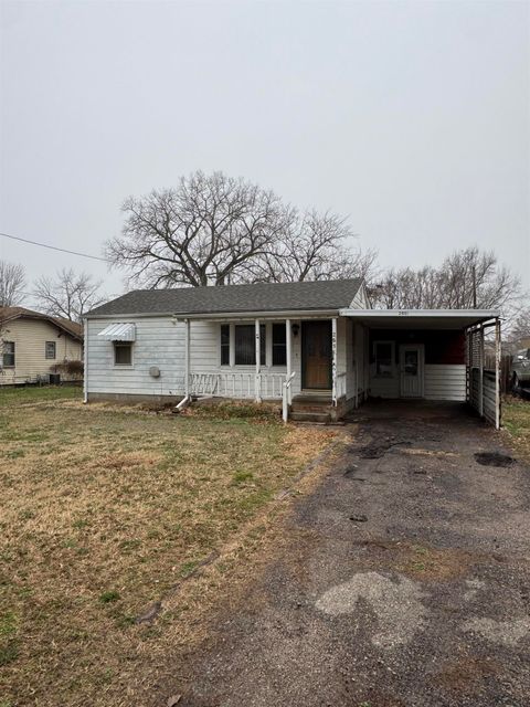 Photo of 2651 N Coolidge, Wichita, KS 67204 (MLS # 669257)