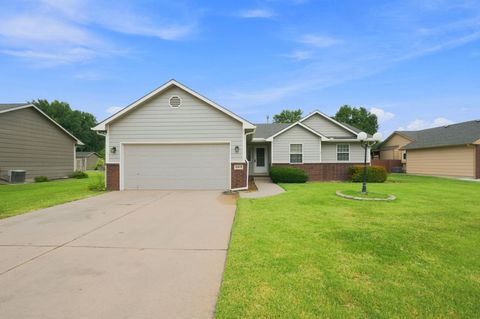 Homes For Sale - 10818 W Central Park St<br/> Wichita, KS 67205