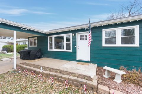 Homes For Sale - 6 E Southland Dr<br/> Reno County, Haven, KS 67543