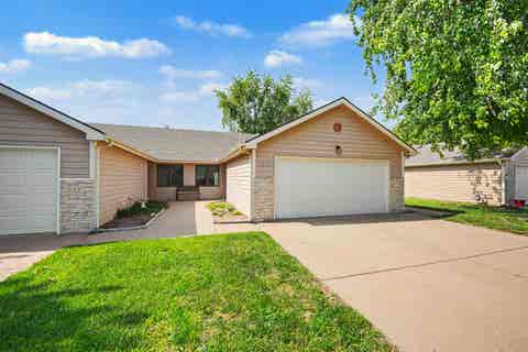 Homes For Sale - 1610 Kaci Cir<br/> Saline County, Salina, KS 67401