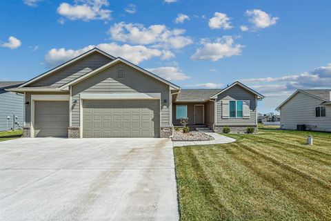 Homes For Sale - 4560 N Atherton St<br/> Maize, KS 67101