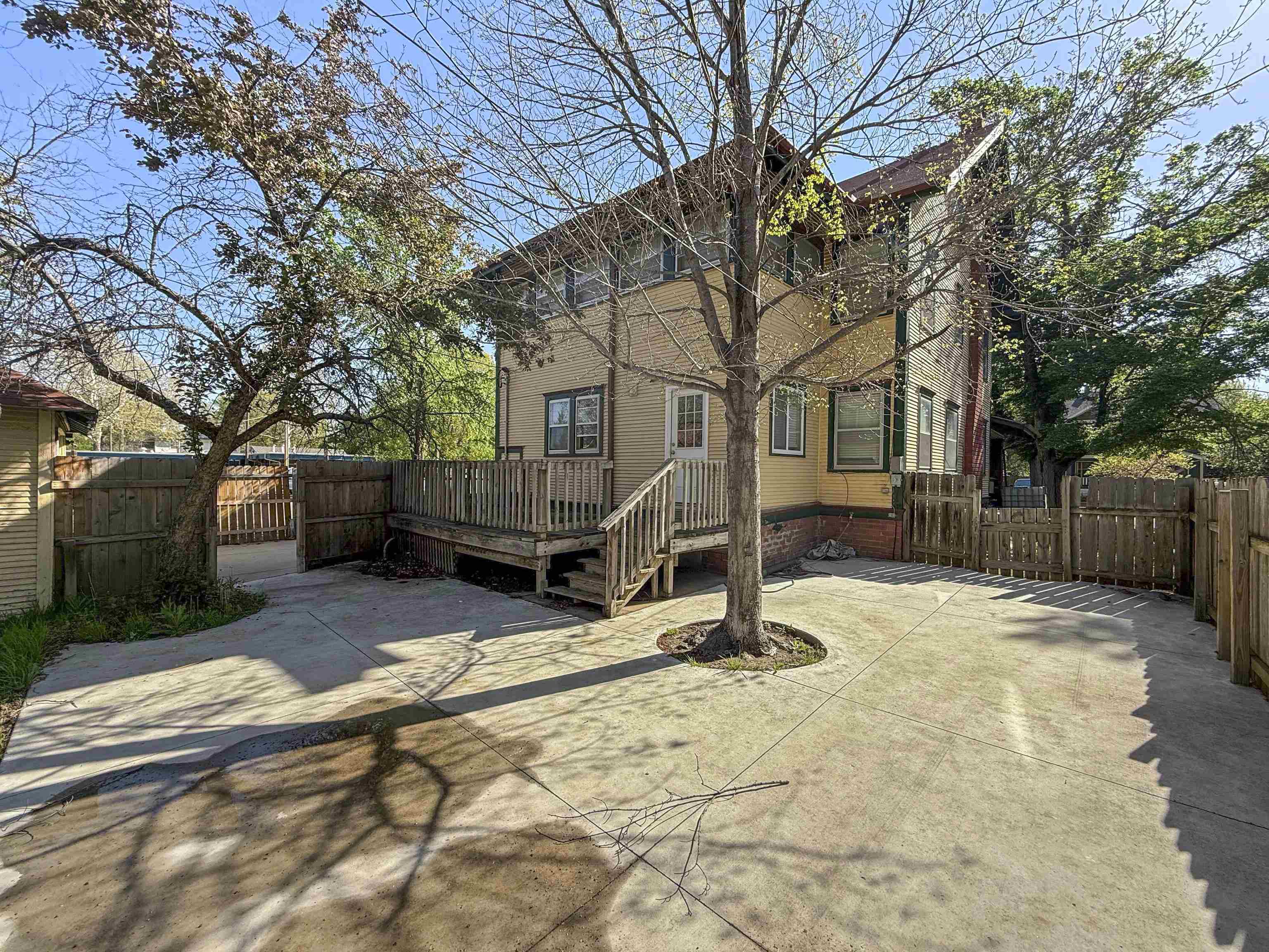 125 N Volutsia Ave, Wichita, Kansas image 2