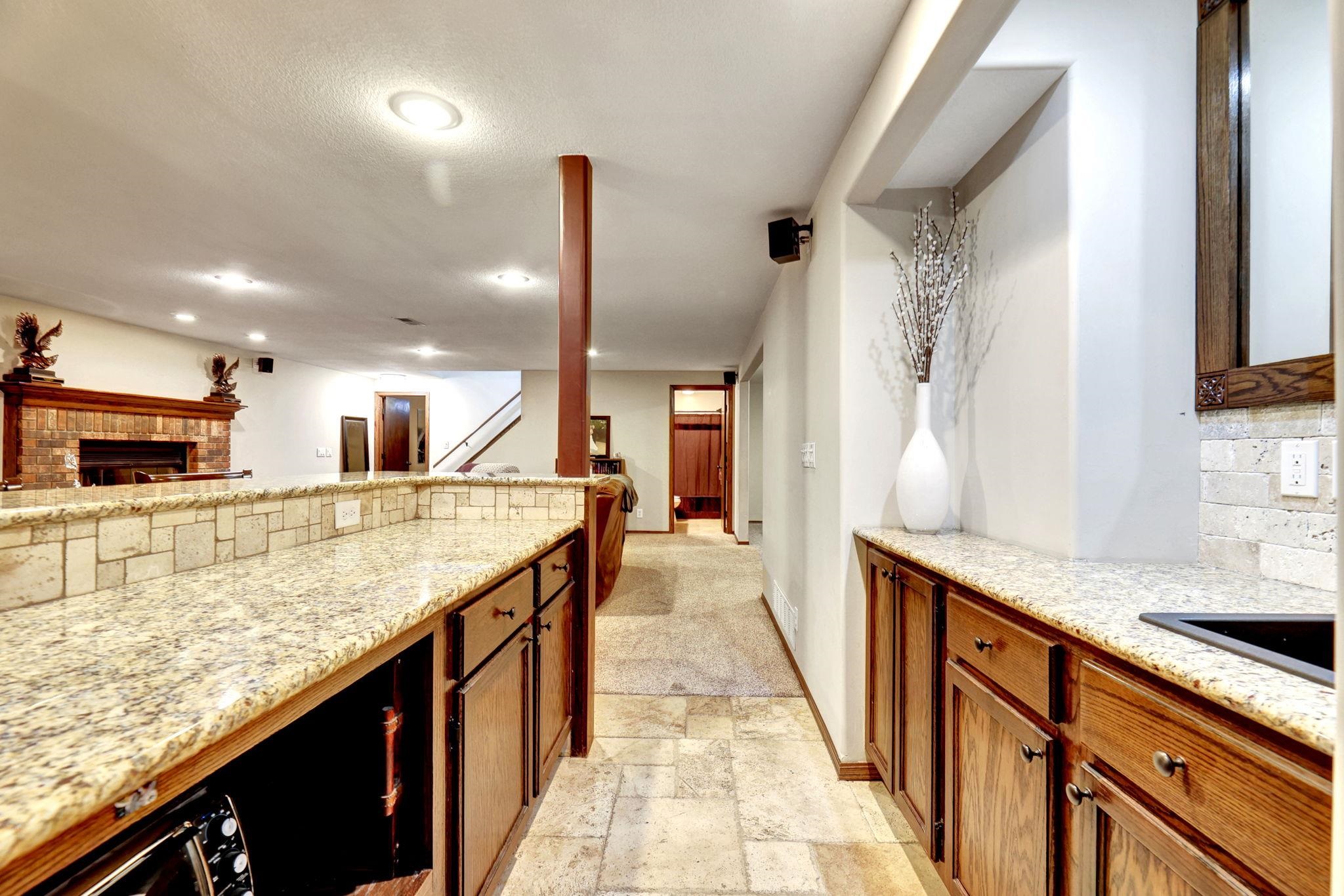 1630 N Pine Grove St, Wichita, Kansas image 24