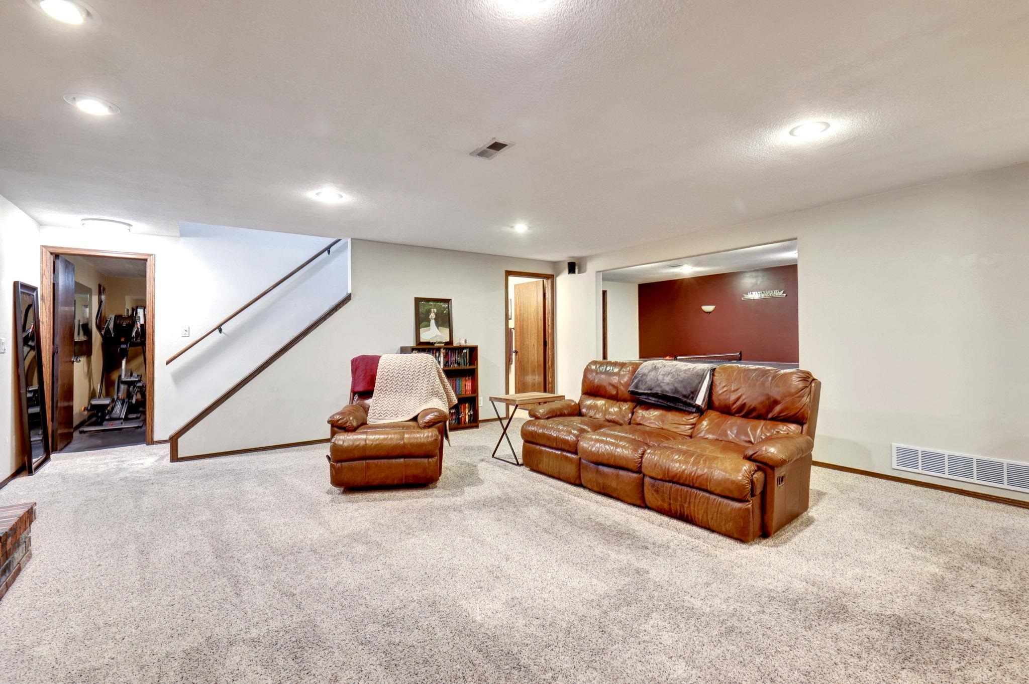 1630 N Pine Grove St, Wichita, Kansas image 22