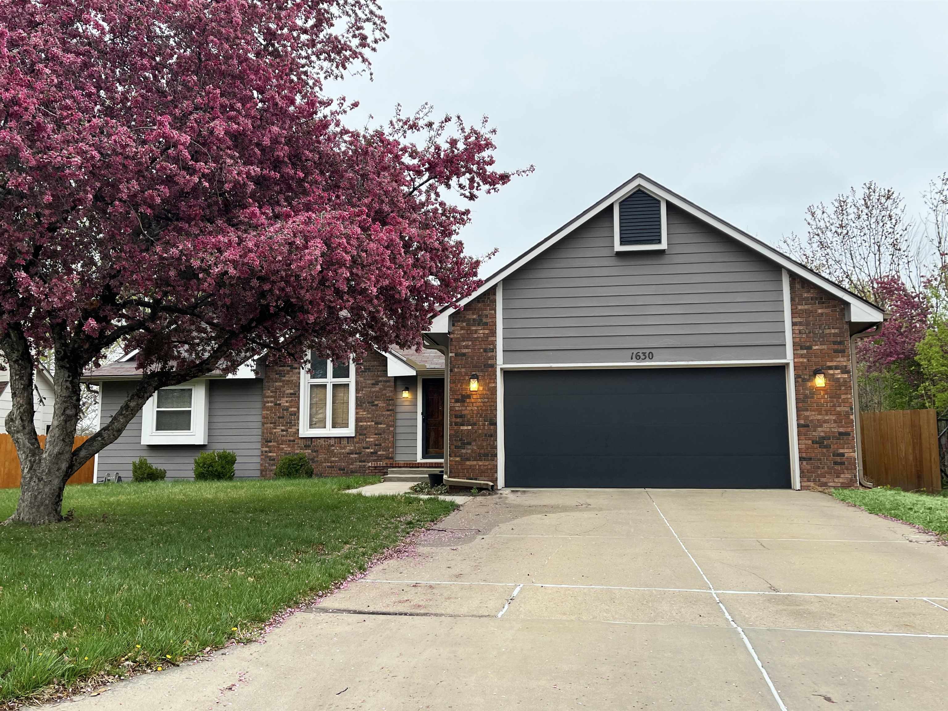 1630 N Pine Grove St, Wichita, Kansas image 1
