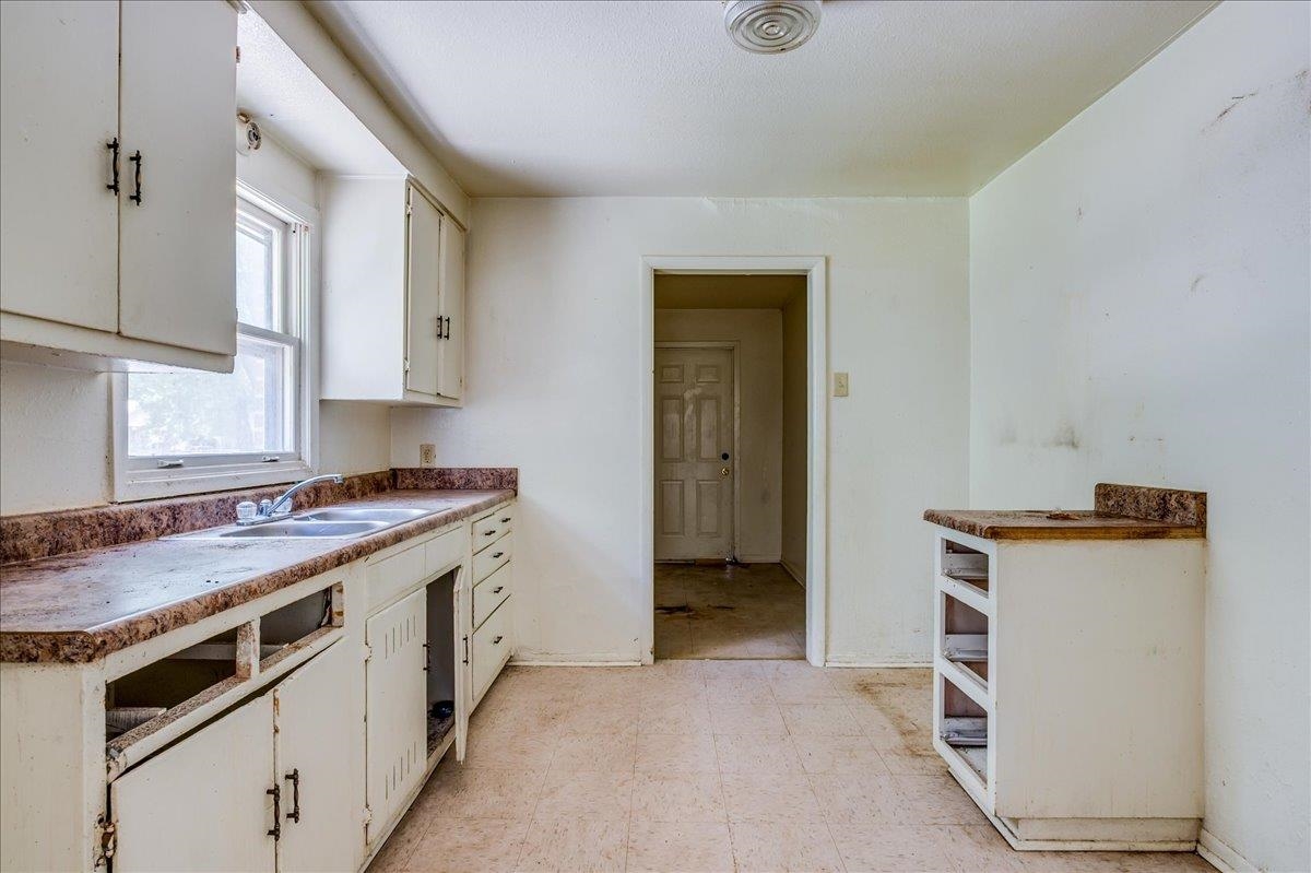 1108 N Estelle Ave, Wichita, Kansas image 5
