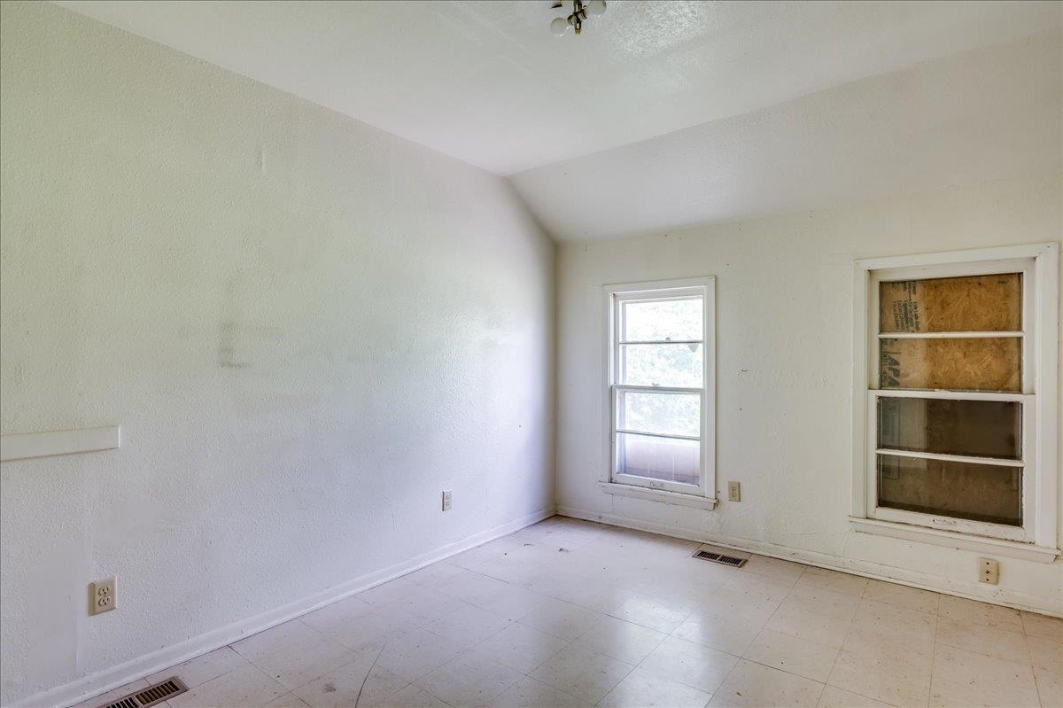 1108 N Estelle Ave, Wichita, Kansas image 7