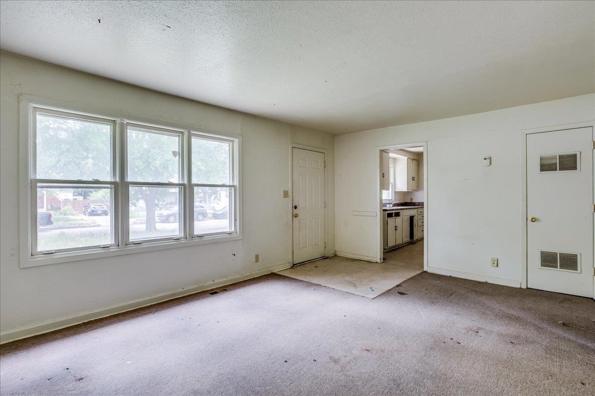 1108 N Estelle Ave, Wichita, Kansas image 9