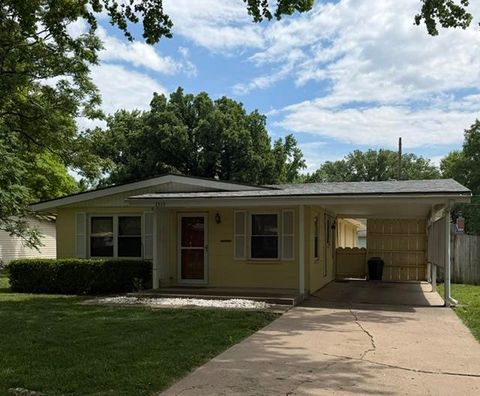 Homes For Sale - 1515 Ann St<br/> Cowley County, Winfield, KS 67156