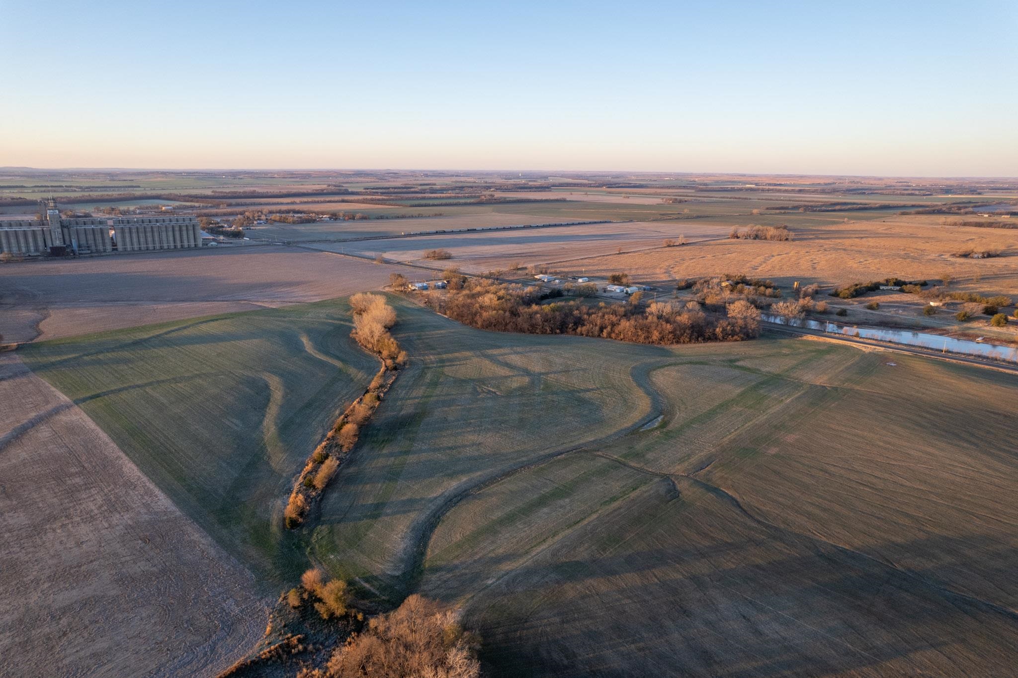 0000 N Halstead Rd, Salina, Kansas image 6