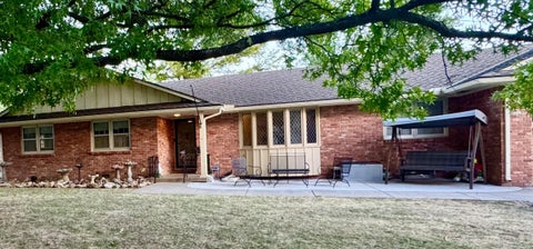 Homes For Sale - 8219 E Limerick St<br/> Wichita, KS 67206