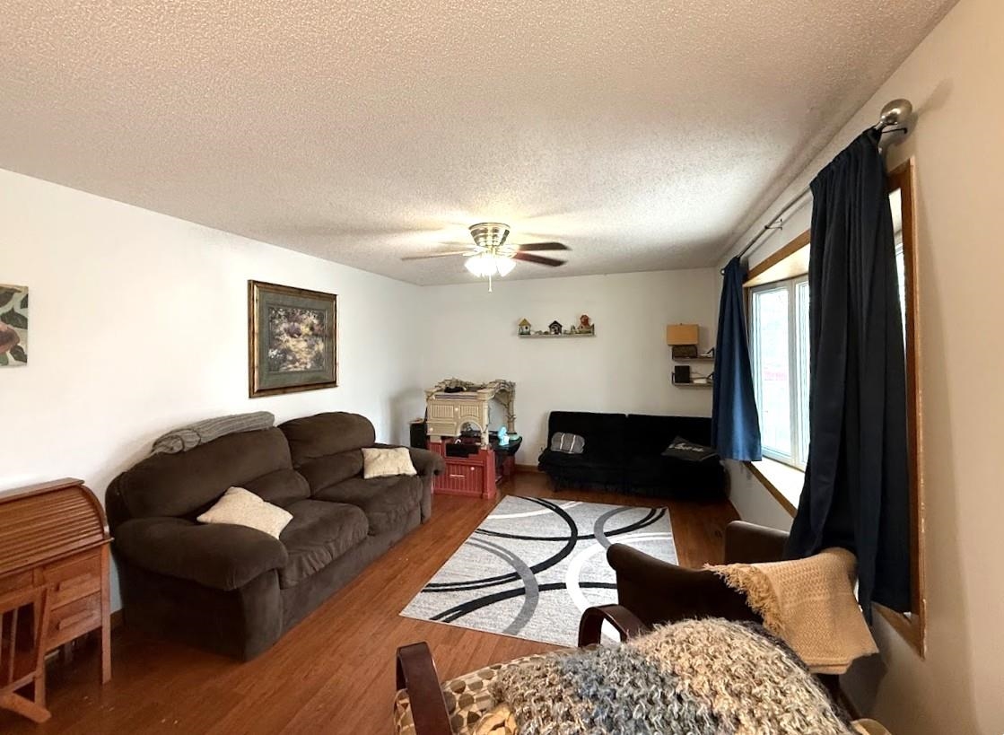 213 S Kennedy St, Hillsboro, Kansas image 2
