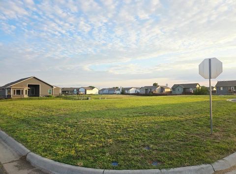 Vacant Land For Sale - LOT 46 BLOCK 1 Chisholm Ridge Add<br/> Sedgwick County, Clearwater, KS 67206
