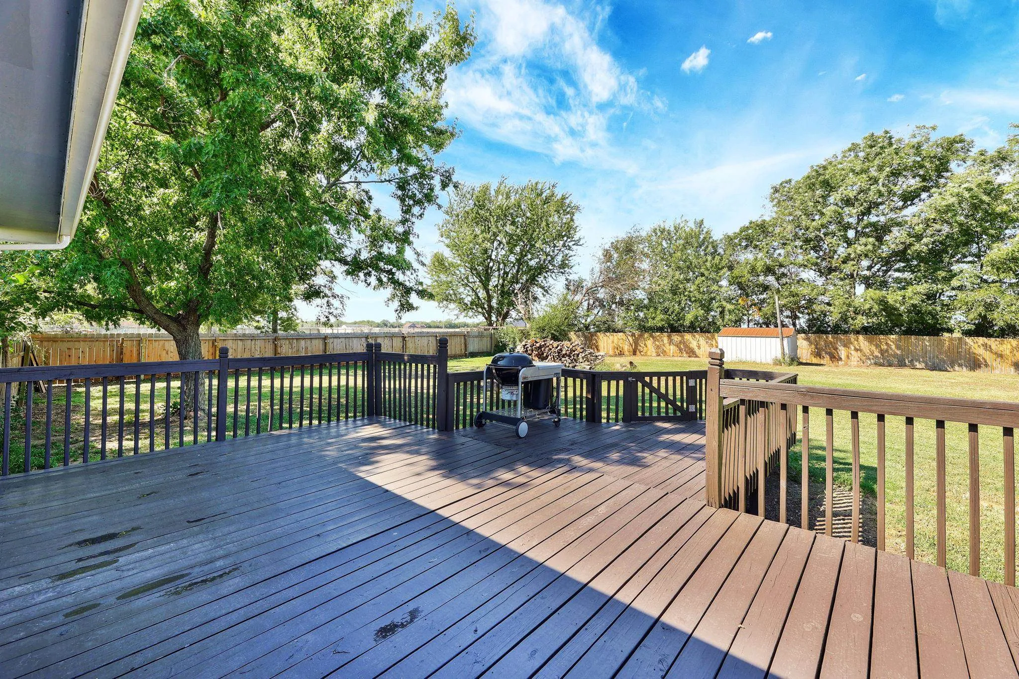 Peck, Kansas 67120, United States, 4 Bedrooms Bedrooms, ,2 BathroomsBathrooms,Residential,Pending,44460